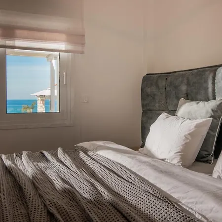 Βίλα Bala - Seaside Luxury Villa! *