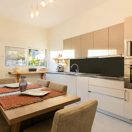 Βίλα Bala - Seaside Luxury Villa!