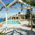 Bala - Seaside Luxury Villa!