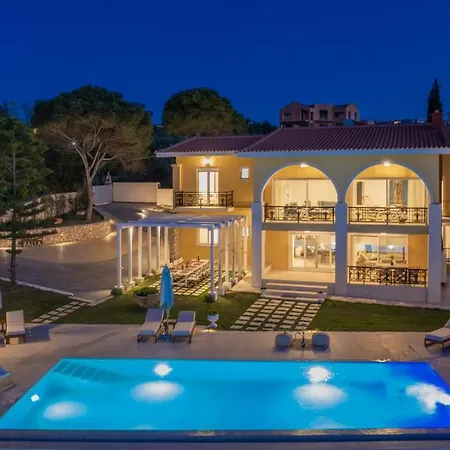 Bala - Seaside Luxury Villa! * Plános